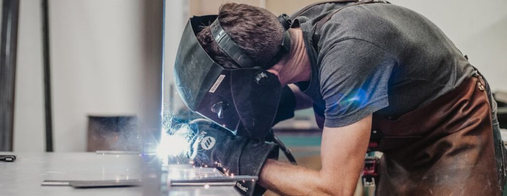 How To Choose A Trade School - Tulsa Welding School